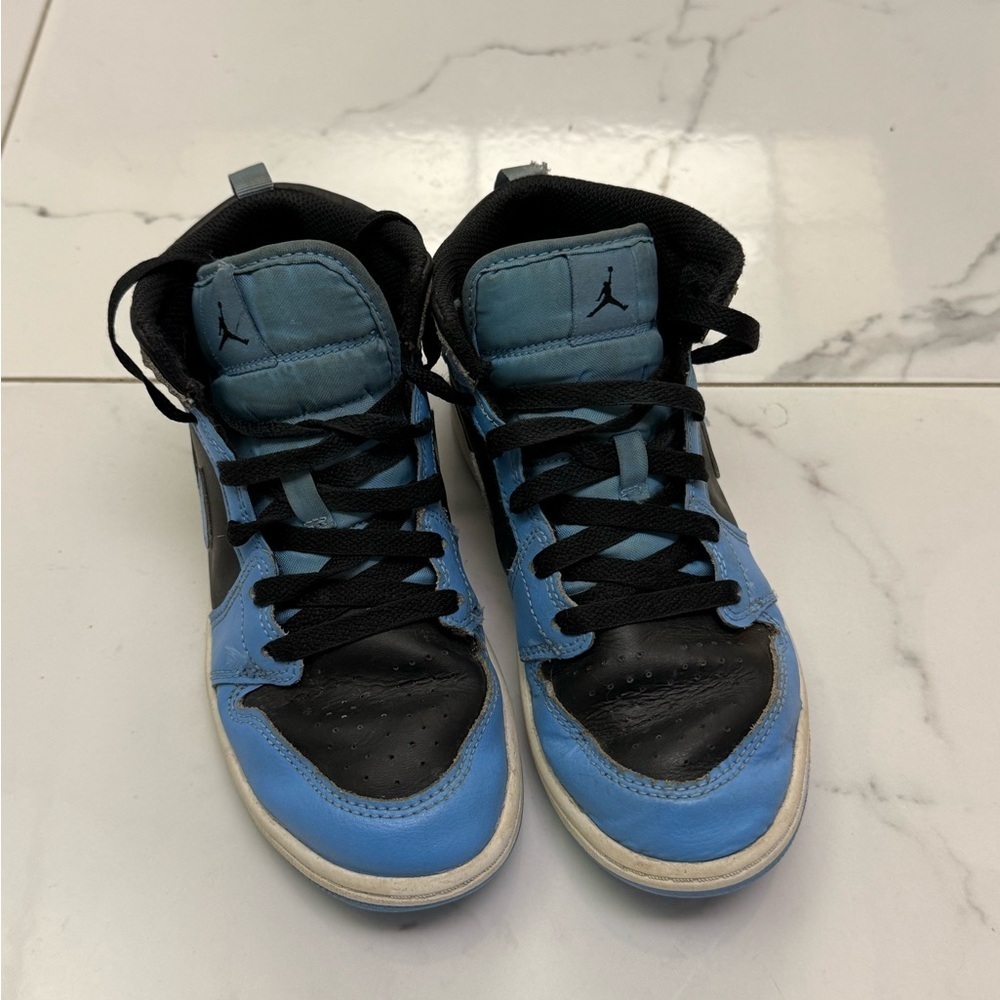 Kids Jordan Black and Blue Sneakers Size 3Y